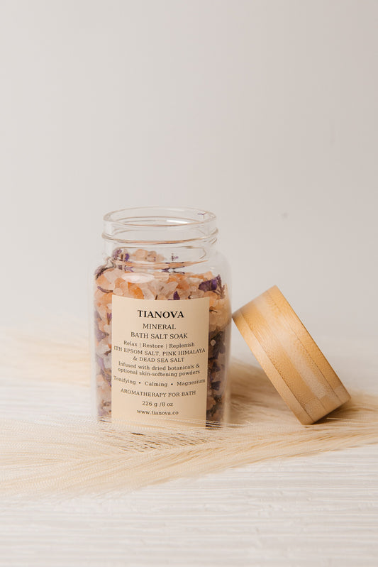 Tianova Luxe Mineral Bath Soak – Rose & Lavender (226 g)